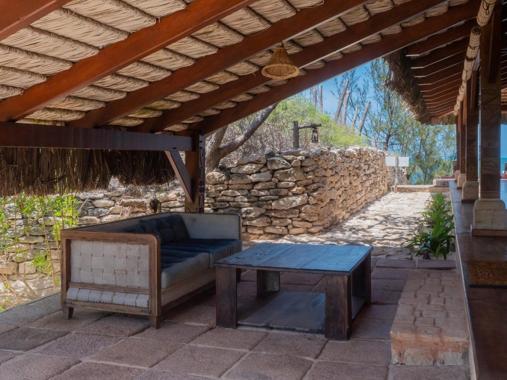 Demeure De La Compagnie Generale Des Huiles Precieuses Bed & Breakfast อิฟาตี ภายนอก รูปภาพ
