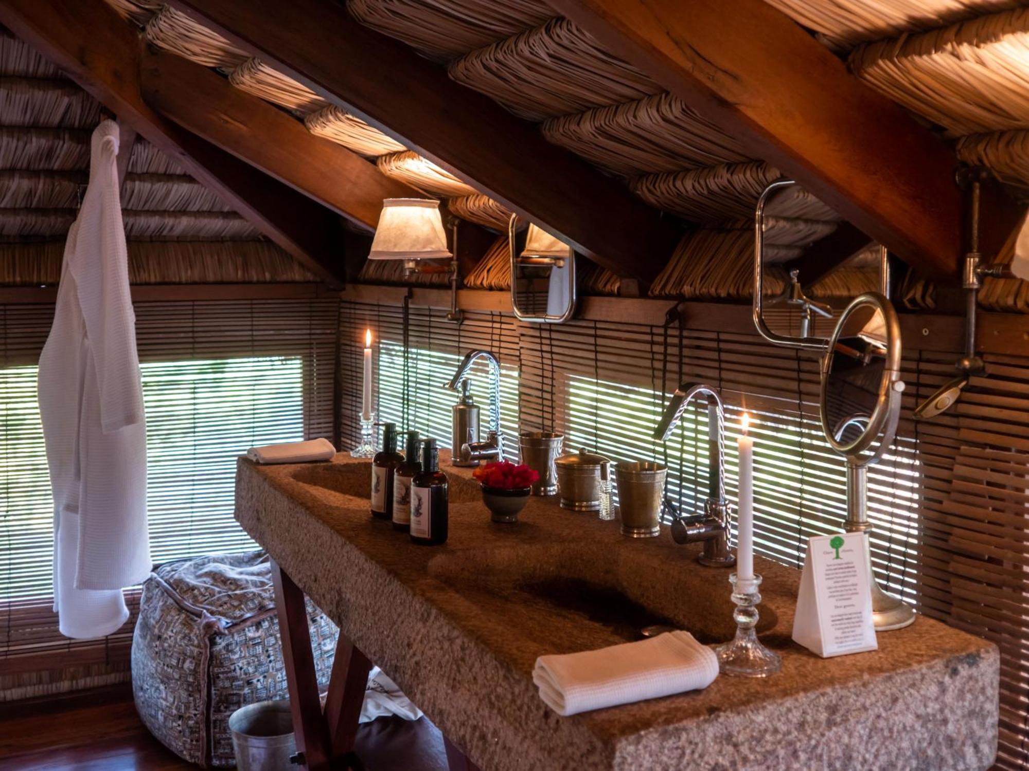 Demeure De La Compagnie Generale Des Huiles Precieuses Bed & Breakfast อิฟาตี ภายนอก รูปภาพ