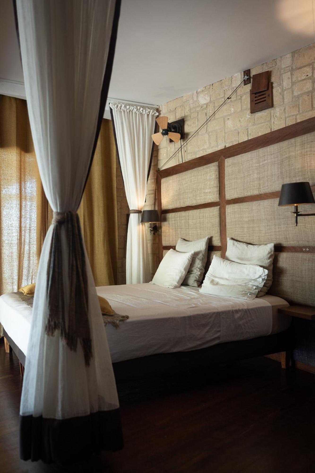 Demeure De La Compagnie Generale Des Huiles Precieuses Bed & Breakfast อิฟาตี ภายนอก รูปภาพ